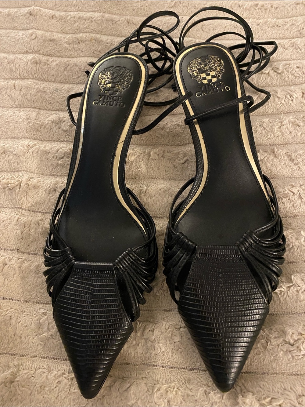 NWOT, Vince Camuto Black Pointed Toe Lace-Up Kitten Heels